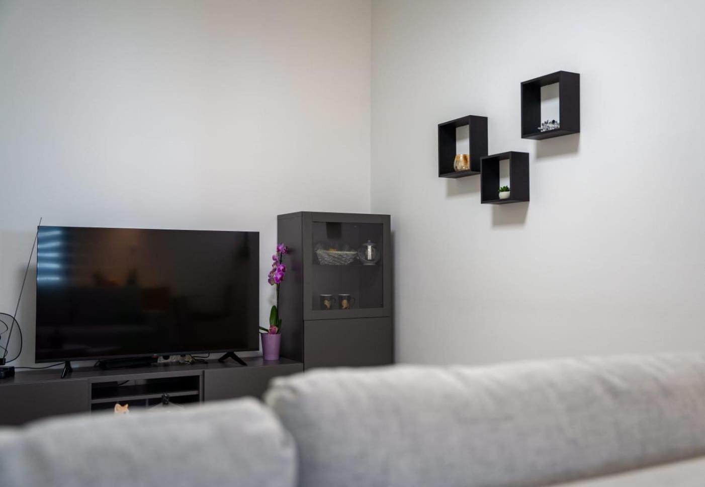 Apartman Mihovil Госпич Экстерьер фото