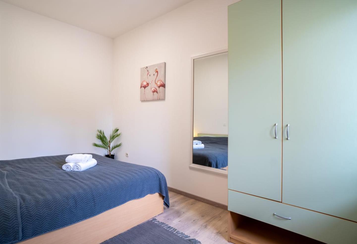 Apartman Mihovil Госпич Экстерьер фото